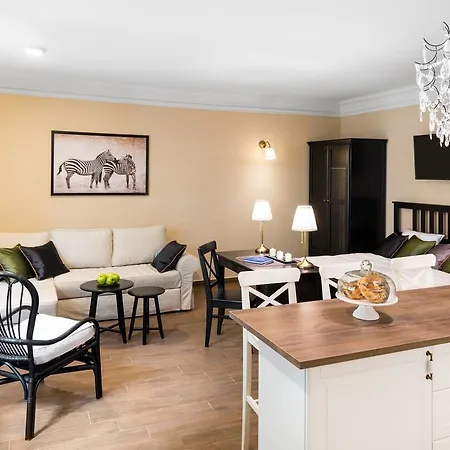 P&j Luxury Apartment *