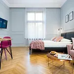 P&j Luxury Apartamento
