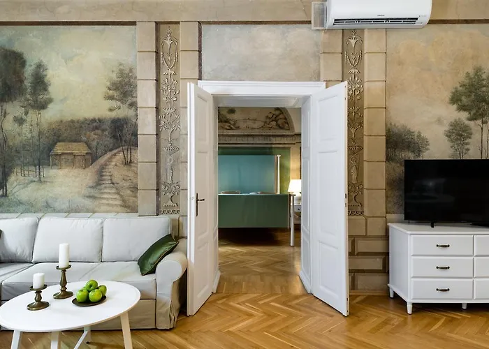 P&j Luxury Apartment *